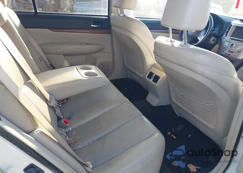 2013 Subaru Outback 2.5I Limited z USA, uszkodzony, nr VIN 4S4BRCLCXD3206044